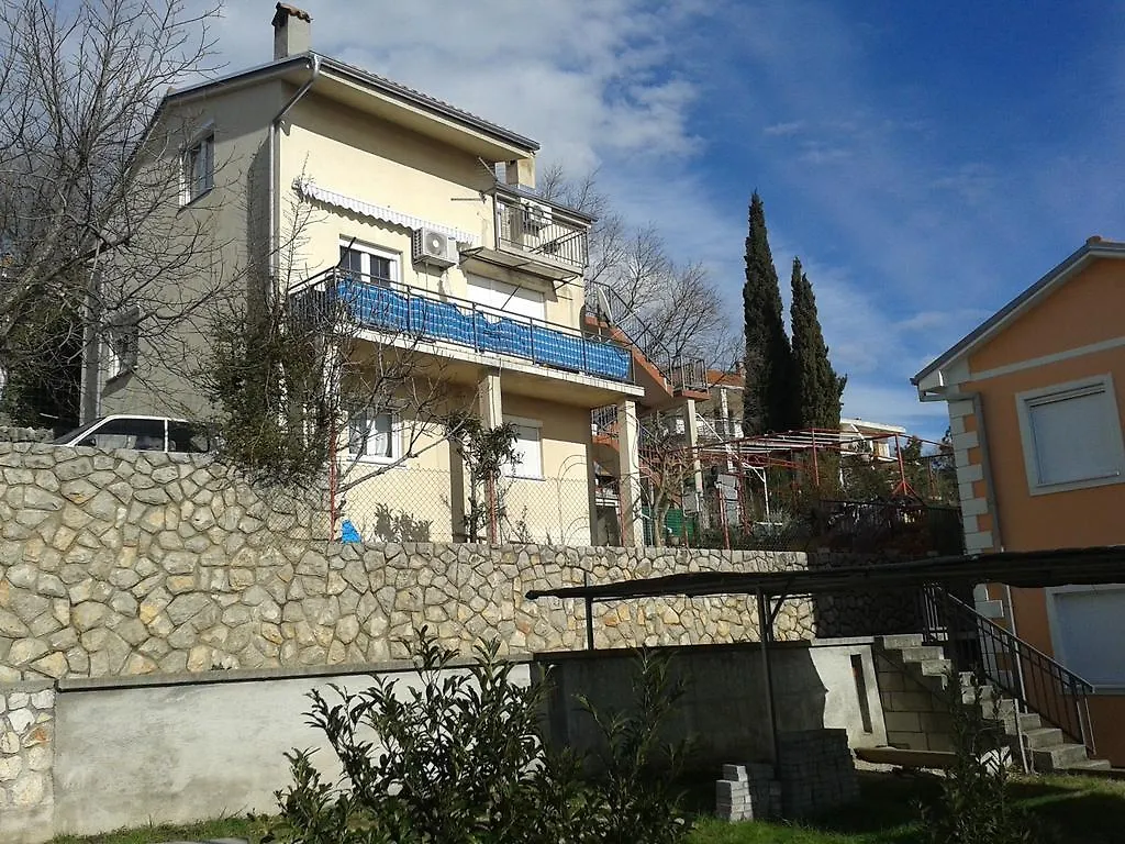Apartment Mario دْغاماي