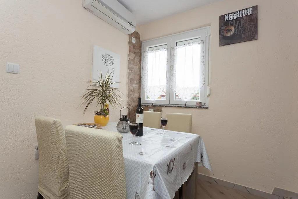 Apartment Mario Dramalj